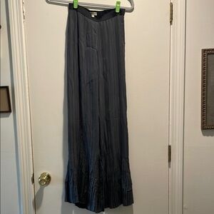 ALqUEMA Gray Box Pleated Ruffled Maxi Wide Legged Fabulous Pants